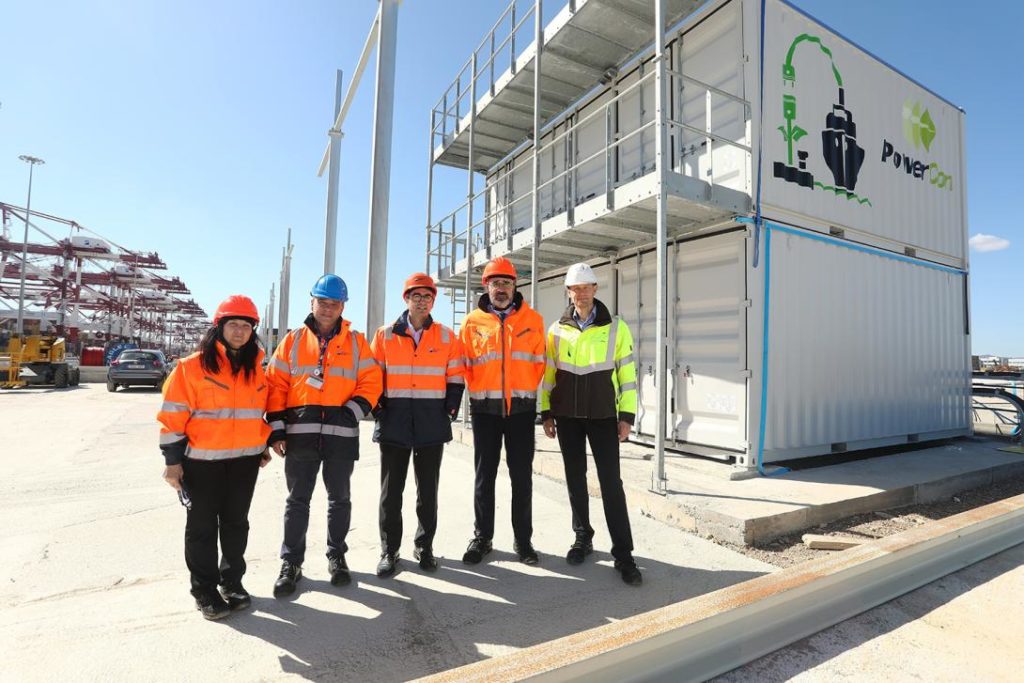 The Head of Shorepower Department of the Port of Barcelona, Ana Arévalo; the director of operations of BEST, Vicenç Roig; the CEO of BEST, Guillermo Belcastro; the president of the Port of Barcelona, Lluís Salvadó, and the partner of PowerCon, Peter Castberg.